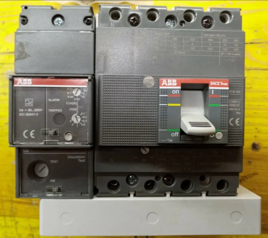 ABB 1SDA067121R1 RC SEL 200 HV + ABB SACE TMax xt1 B 160 Switch Used