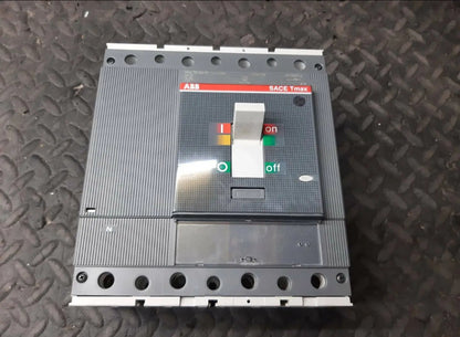 ABB SACE TMAX T5D INTERRUTTORE MAGNETOTERMICO 4P 500A USATO 1150V 8KV